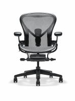 Кресло эргономичное Herman Miller Aeron C Large графитовый сетка с подголов. крестов. пластик пластик серый