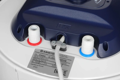 Водонагреватель Ariston BLU1 R ABS 80 V SLIM 1.5кВт 80л электрический настенный/белый