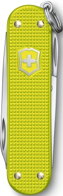 Нож перочинный Victorinox Classic SD Alox (0.6221.L23) 58мм 5функц. желтый подар.коробка
