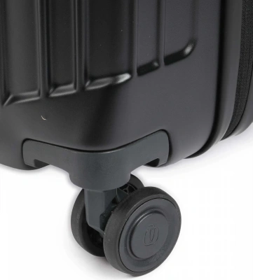 Чемодан Piquadro PQ LIGHT (BV6552PQL/NO) 23x41x40см 28л. поликарбонат черный