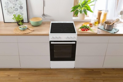 Плита Электрическая Gorenje Essential GEC5A41WG белый/черный стеклокерамика (без крышки)