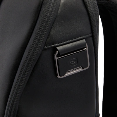 Рюкзак мужской Piquadro Urban CA7164UB00/N черный натур.кожа