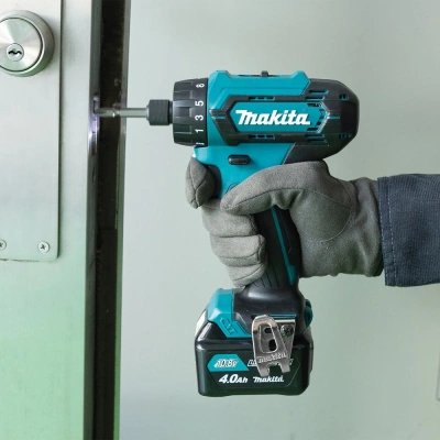 Дрель-шуруповерт Makita DF033DWAE аккум. патрон:шестигр.1/4" (кейс в комплекте)