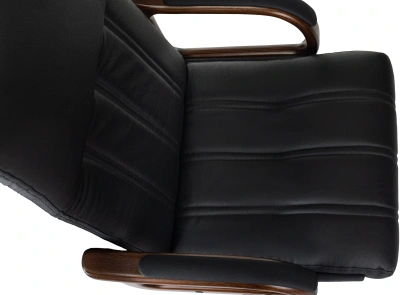 Кресло руководителя Бюрократ T-9932Walnut черный кожа крестов. металл/дерево