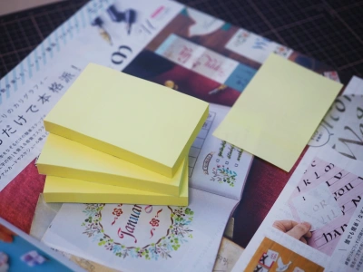 Блок самоклеящийся бумажный Stick`n 27088 76x51мм 300лист. 70г/м2 пастель желтый