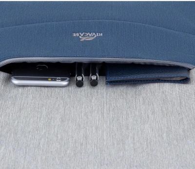 Рюкзак для ноутбука 17.3" Riva 7567 серый/темно-синий полиэстер (7567 GREY/DARK BLUE)