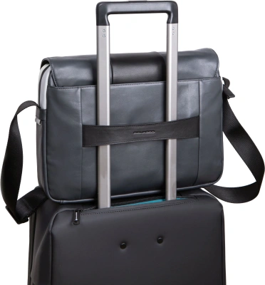 Сумка-мессенджер Piquadro Urban CA6802UB00/GRN с отделением для ноутбука 14" серая/черная натур.кожа