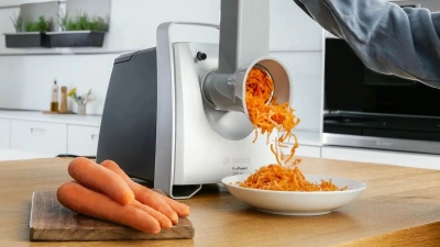Мясорубка Bosch MFW68660 2200Вт черный