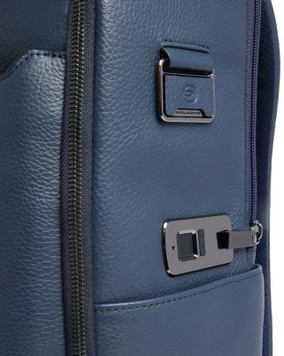 Рюкзак мужской Piquadro Modus CA7106MOS/BLU синий натур.кожа