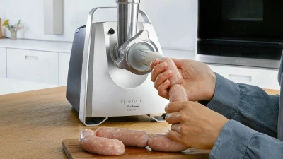 Мясорубка Bosch MFW68660 2200Вт черный