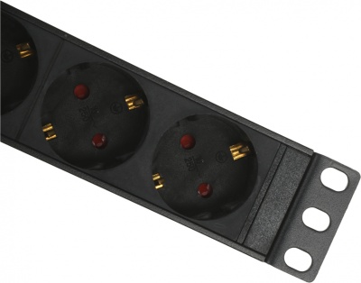 Блок распределения питания Lanmaster TWT-PDU19-10A8P-1.8 гор.размещ. 8xSchuko базовые 10A Schuko 1.8м