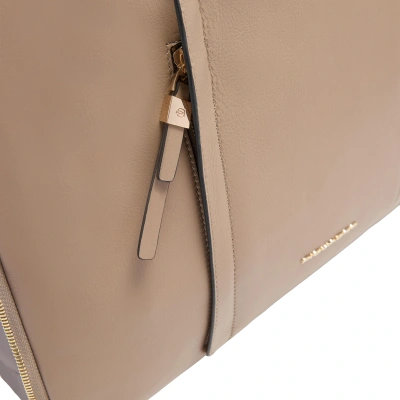 Деловая сумка женская Piquadro Circle CA4021W92/TOBLU с отделением для ноутбука 15.6" бежевая натур.кожа