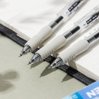 Ручка гелев. автоматическая Deli EG104-BK прозрачный/серый d=0.5мм черн. черн. карт.уп. резин. манжета