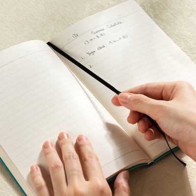 Блокнот Deli EN135LPINK A5 210х143мм искусст. кожа 80л линейка мягкая обложка розовый