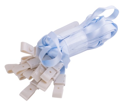 Шнур для пропуска Deli 8352l-blue 45х1см нейлон голубой (упак.:12шт) пластиковый пакет