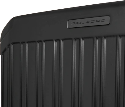 Чемодан Piquadro PQ LIGHT BV6951PQL/NO 55x34x81см 153л. 5.28кг. поликарбонат черный матов.