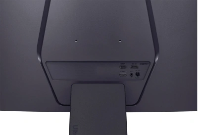 Монитор LG 31.5" UltraGear 32GS60QC-B черный VA LED 16:9 HDMI матовая 3000:1 300cd 178гр/178гр 2560x1440 180Hz FreeSync DP WQ HD 2K (1440p) 7.2кг