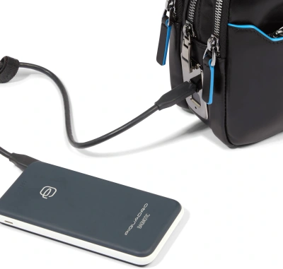 Клатч мужской Piquadro Blue Square AC6902B2R/N черный натур.кожа