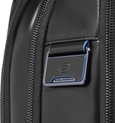 Рюкзак мужской Piquadro Blue Square CA6817B2/N черный натур.кожа