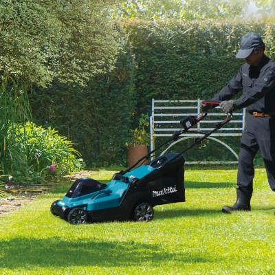 Газонокосилка роторная Makita LM003GZ 740Вт