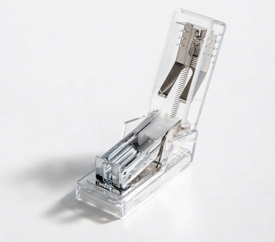 Степлер мини Deli ENS083F Nusign 24/6 26/6 (12листов) прозрачный 100скоб металл/пластик