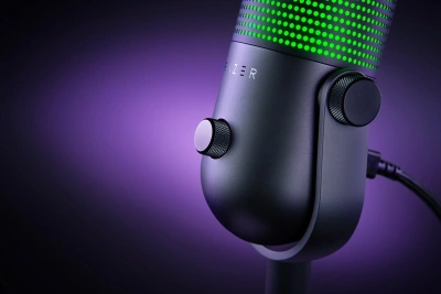 Микрофон проводной Razer Seiren V3 Chroma черный