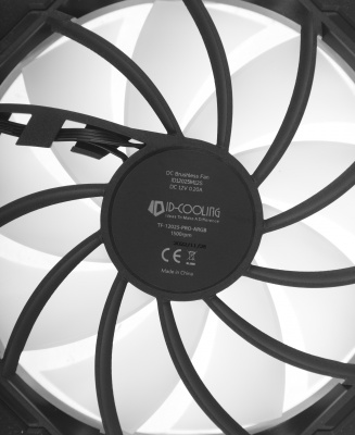 Устройство охлаждения(кулер) ID-Cooling SE-224-XTS ARGB Soc-AM5/AM4/1200/1700/1851 черный 4-pin 29dB Al+Cu 220W 650gr Ret (SE-224-XTS ARGB)