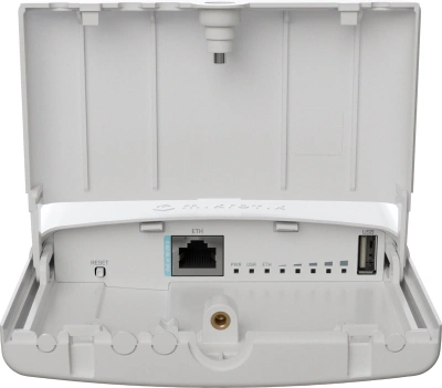 Точка доступа MikroTik NetBox 5 ax (L11UG-5HAXD-NB) AX2400 10/100/1000BASE-TX белый