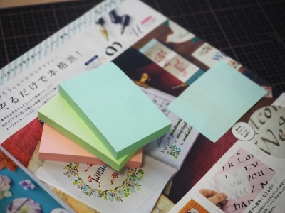 Блок самоклеящийся бумажный Stick`n 27089 76x51мм 300лист. 70г/м2 пастель ассорти