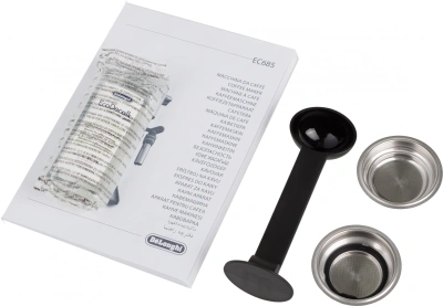 Кофеварка рожковая Delonghi EC685.R 1350Вт красный