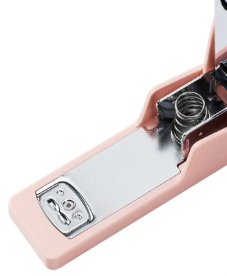 Степлер Deli ENS084 PINK Nusign 24/6 26/6 (20листов) розовый 100скоб металл/пластик коробка