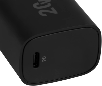 Сетевое зар./устр. Digma DGW2C 20W 3A (PD) USB-C универсальное черный (DGW2C0F010BK)