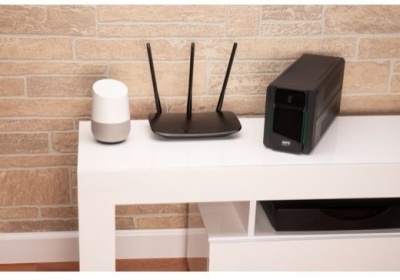 Источник бесперебойного питания APC Easy-UPS BVX900LI 480Вт 900ВА черный