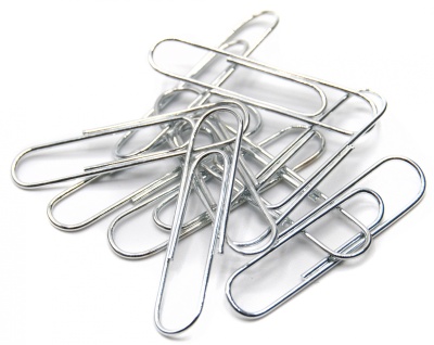 Скрепки Silwerhof 491038 металл оцинкованные 33мм (упак.:100шт) картонная коробка