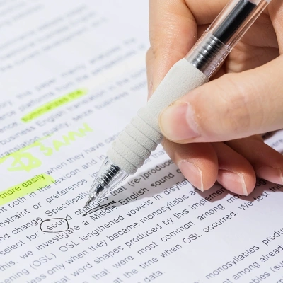 Ручка гелев. автоматическая Deli EG104-BK прозрачный/серый d=0.5мм черн. черн. карт.уп. резин. манжета