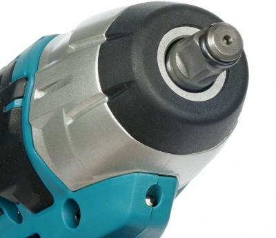 Гайковерт Makita TW140DWAE аккум. патрон:квад.3/8" (кейс в комплекте)