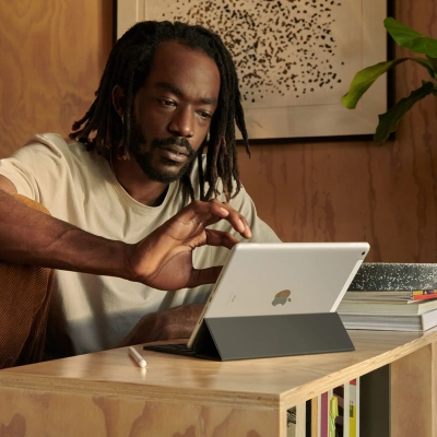 Планшет Apple iPad 2021 A2604 A13 Bionic 6С RAM3Gb ROM64Gb 10.2" IPS 2160x1620 4G iOS серебристый 8Mpix 12Mpix BT WiFi 9hr