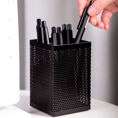 Подставка Deli E908 для письменных принадлежностей черный металл сетка