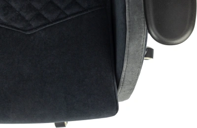 Кресло игровое A4Tech Bloody GC-580 черный/серый искусственная замша с подголов. крестов.