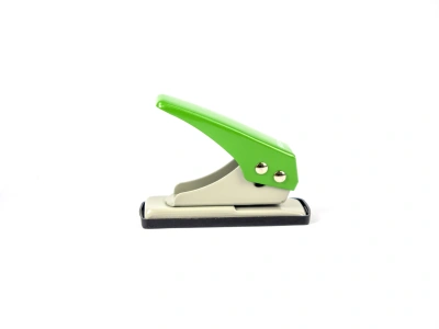 Дырокол Kw-Trio mini 09210 макс.:12лист. металл ассорти отв.:1