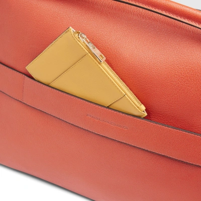 Деловая сумка Piquadro Patricia CA6774W140/AR с отделением для ноутбука 14" коралловая натур.кожа
