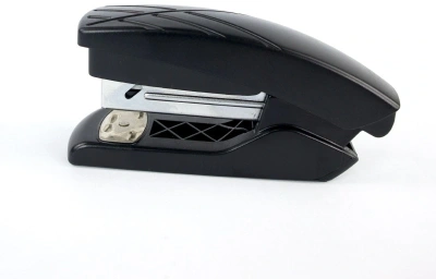 Степлер Kw-Trio 05564 Half-strip Bias 24/6 26/6 (20листов) черный 100скоб