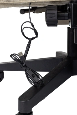 Кресло руководителя Бюрократ CH-BOSS песочный Light-21 крестов. пластик подст.для ног