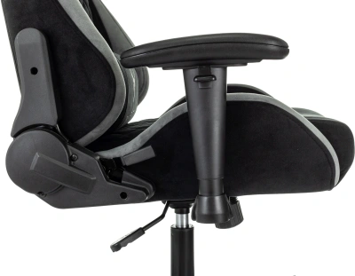 Кресло игровое Knight Regal Fabric черный/серый искусственная замша с подголов. крестов. металл