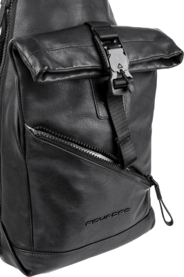 Рюкзак слинг Piquadro Harper CA6784AP/N черный натур.кожа