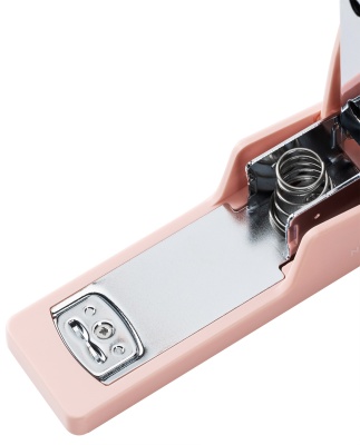 Степлер Deli NS084-RD Nusign 24/6 26/6 (20листов) красный 100скоб коробка