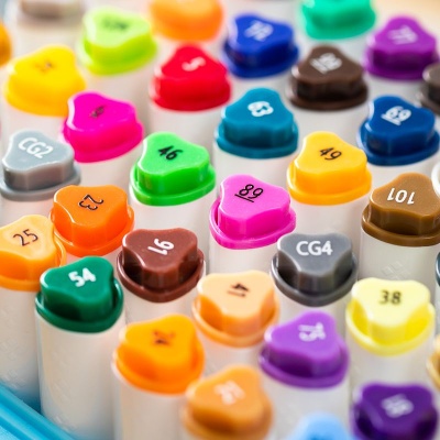 Набор маркеров для скетчинга Deli EC187-60 ColoRun 11мм 150мм трехгр. двойной пиш. наконечник 1-5мм 60цв. ассорти пластиковая коробка (60шт.)