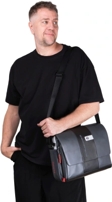 Сумка-мессенджер Piquadro Urban CA6802UB00/GRN с отделением для ноутбука 14" серая/черная натур.кожа