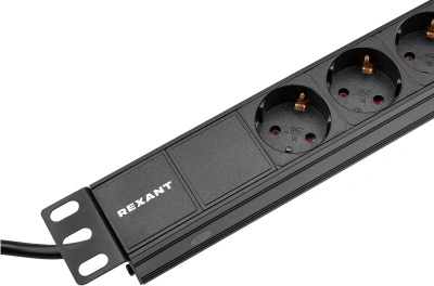 Блок распределения питания Rexant 04-0305-1 гор.размещ. 9xSchuko базовые 10A C14 2м