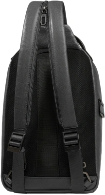 Рюкзак слинг мужской Piquadro Solm CA7028S141/N черный натур.кожа